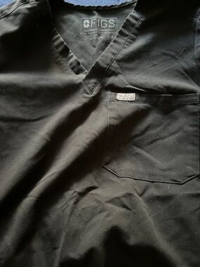 Figs size small set pants are yola and top is Catarina